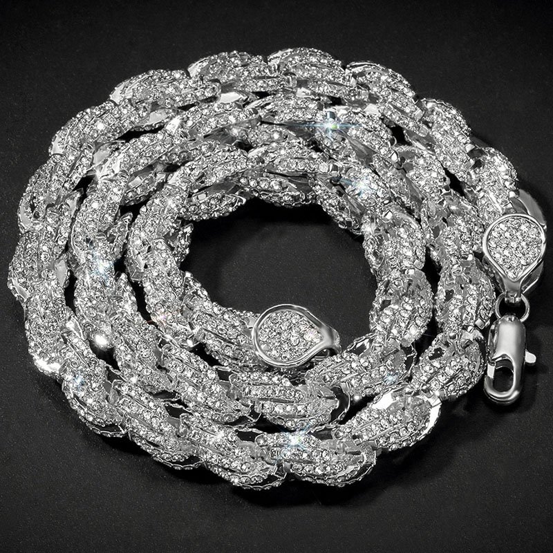 How Modern Jewelry Has Become a Key Part of Personal Style